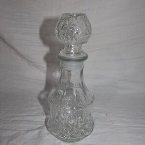 Elegant Clear Glass Decanter